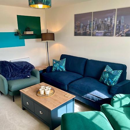 3-Bedroom Luxury Stay With Free Parking ماركِت هاربورو المظهر الخارجي الصورة