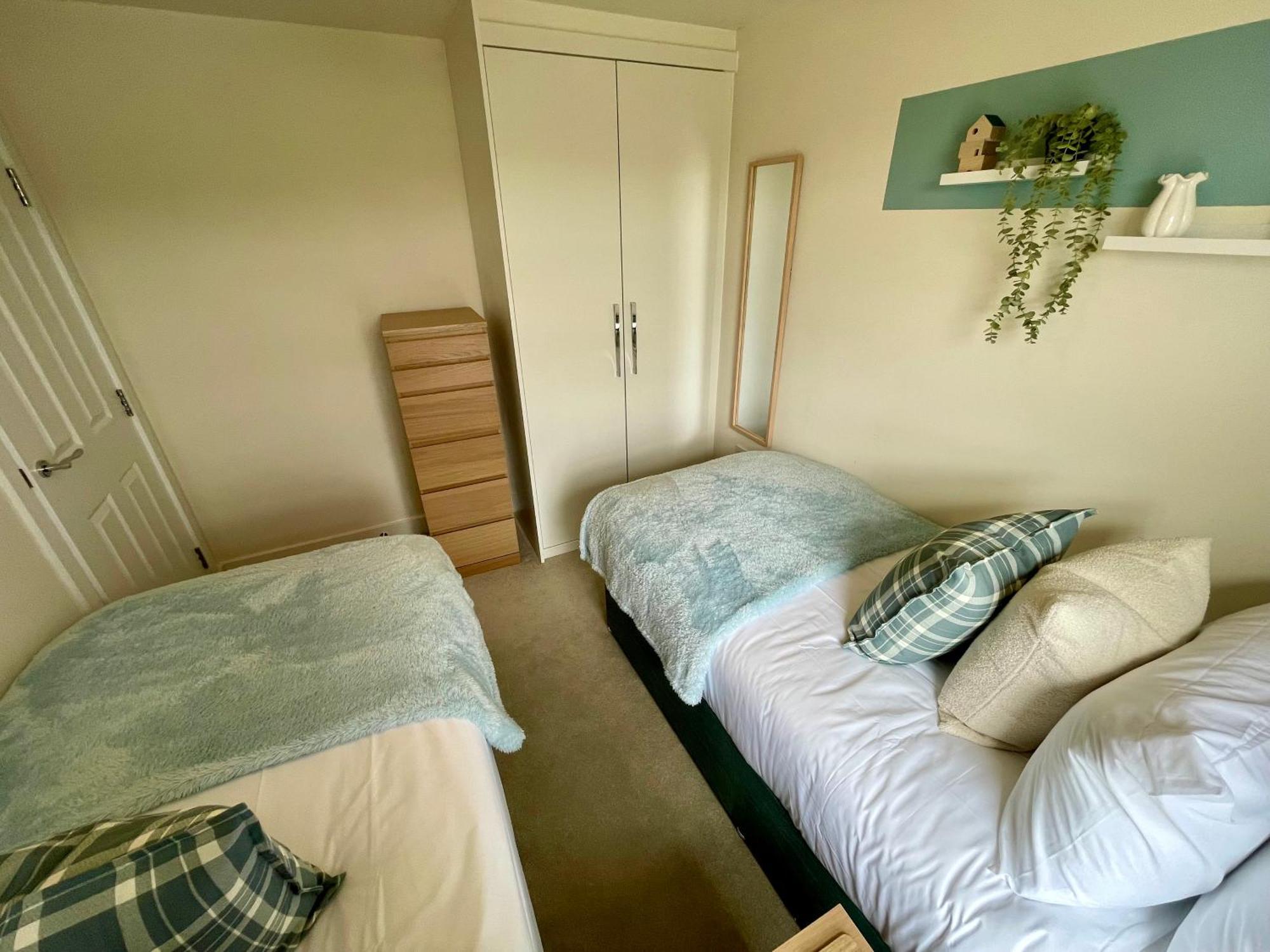 3-Bedroom Luxury Stay With Free Parking ماركِت هاربورو المظهر الخارجي الصورة